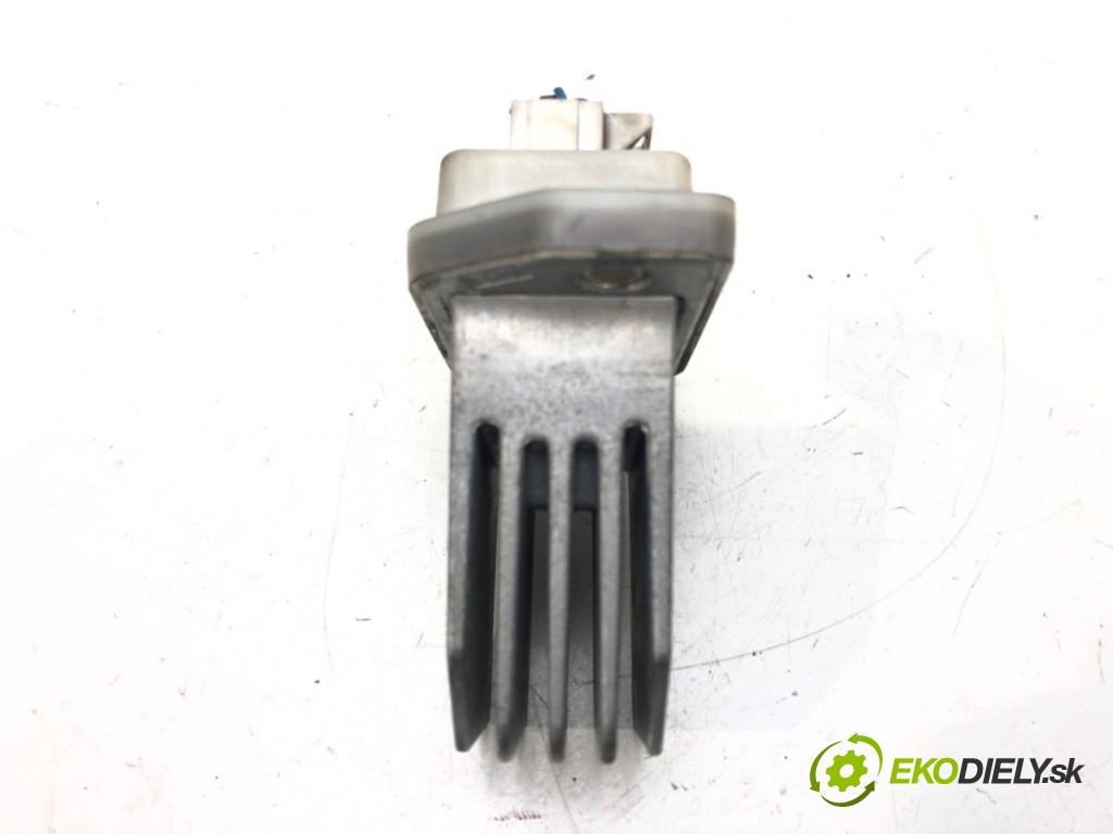 NISSAN PRIMERA (P12) 2002 - 2022    1.9 dCi 88 kW [120 KM] olej napędowy 2003 - 2007  Odpor, rezistor kúrenia vzduchu 0 (Odpory (rezistory) kúrenia)