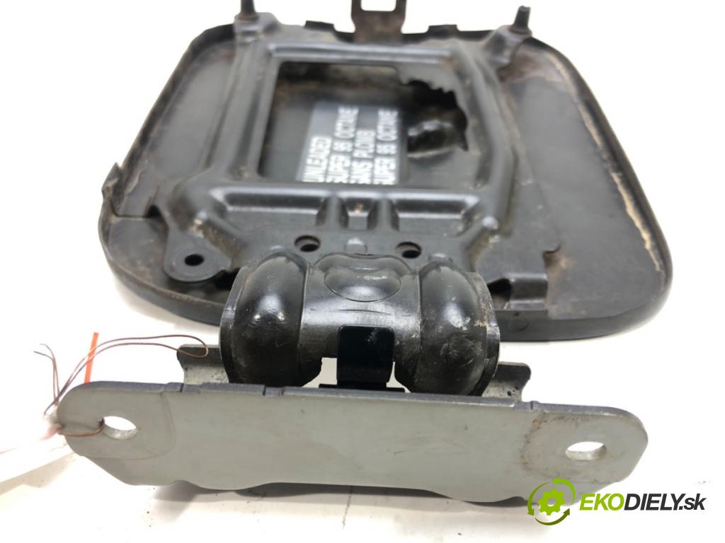 NISSAN QASHQAI / QASHQAI +2 I (J10, NJ10, JJ10E) 2006 - 2014    1.6 84 kW [114 KM] benzyna 2007 - 2013  Dvierka nádrže paliva  (Ostatné)