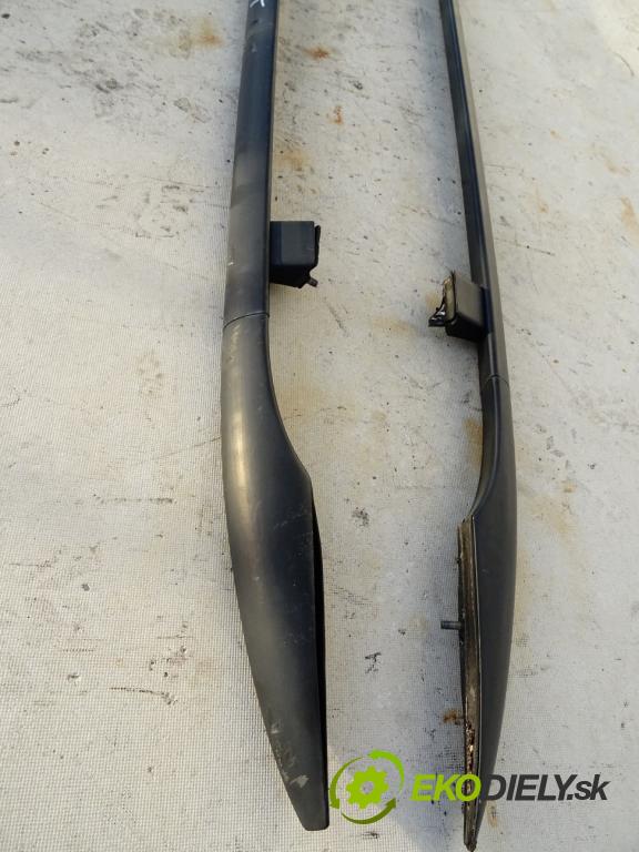 MERCEDES-BENZ VITO Skrzynia (W638) 1997 - 2003    110 D 2.3 (638.074, 638.078) 72 kW [98 KM] olej na  zábradlí:  (Střešní ližiny)