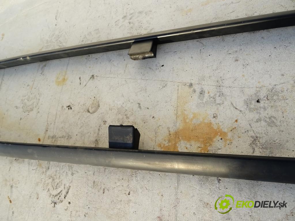 MERCEDES-BENZ VITO Skrzynia (W638) 1997 - 2003    110 D 2.3 (638.074, 638.078) 72 kW [98 KM] olej na  zábradlí:  (Střešní ližiny)