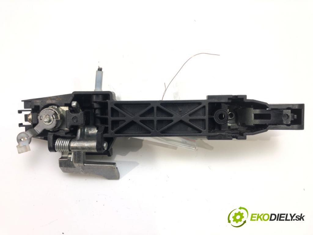 NISSAN SENTRA VI (B16) 2006 - 2013    2.0 104 kW [141 KM] benzyna 2006 - 2012  Kľučka predný ľavá strana vonkajšia  (Vonkajšie predné ľavé)