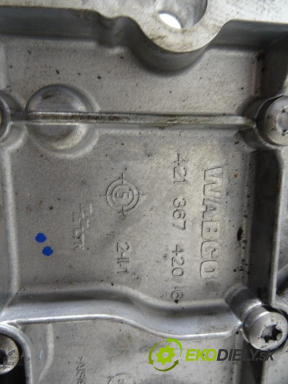 RENAULT TRUCKS T 2013 - 2022    460P LOW  Kulisa prevodovky 4213674206 (Rýchlostné páky / kulisy)