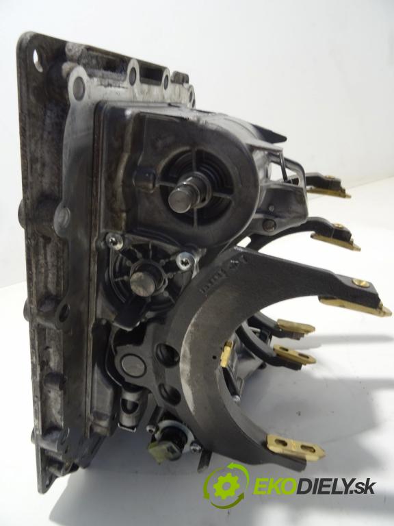 RENAULT TRUCKS T 2013 - 2022    460P LOW  Kulisa prevodovky 4213674206 (Rýchlostné páky / kulisy)