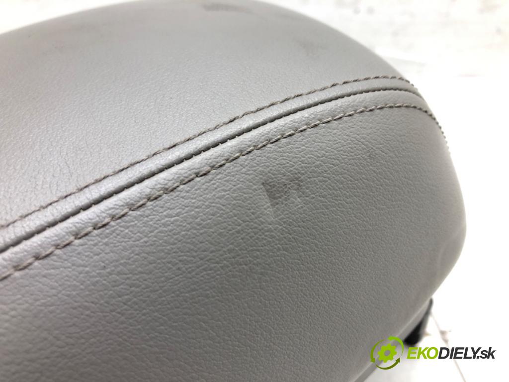 KIA CARENS III nadwozie wielkoprzestrzenne (MPV) (UN) 2006 - 2022    2.0 CRDi 140 103 kW [140 KM] olej napędowy 2006 -   Lakťová opierka  (Lakťové opierky)