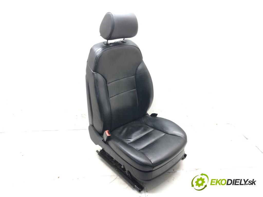 AUDI A8 D3 (4E2, 4E8) 2002 - 2010    3.0 TDI quattro 171 kW [233 KM] olej napędowy 2003  Sedadlo ľavy  (Sedačky, sedadlá)