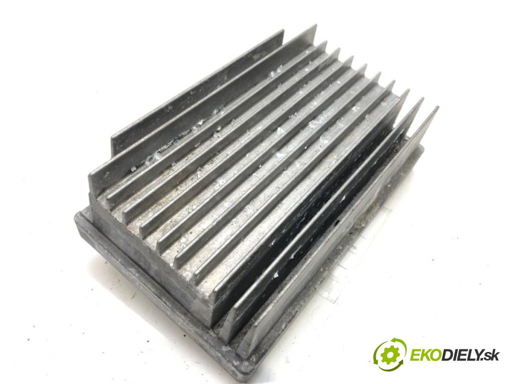 BMW 3 Gran Turismo (F34) 2012 - 2022    318 d 105 kW [143 KM] olej napędowy 2013 - 2015  Zosilňovač 9383969 (Zosilňovače)