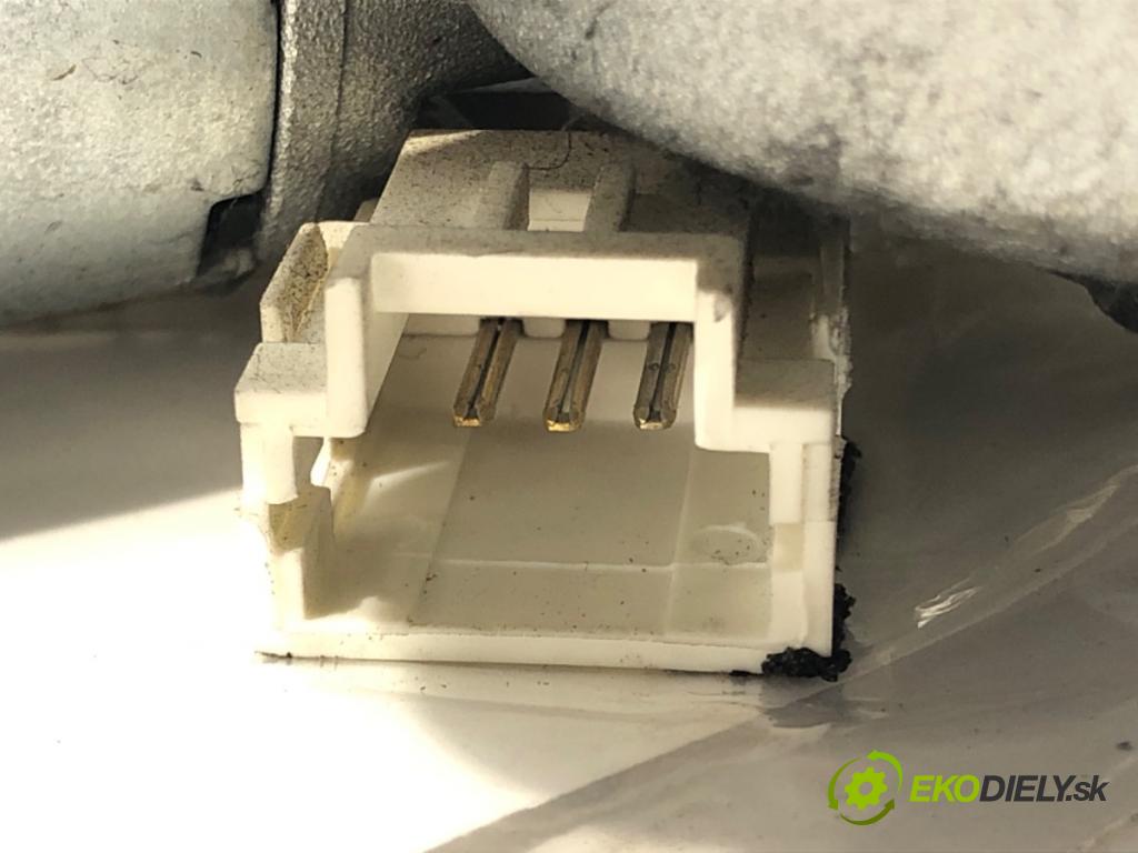 RENAULT SCÉNIC II (JM0/1_) 2003 - 2010    1.9 dCi (JM0G, JM12, JM1G, JM2C) 88 kW [120 KM] ol  Motorček stieračov zad 8200153458C (Ostatné)