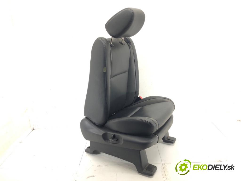 MAZDA CX-9 (TB) 2006 - 2022    3.7 201 kW [273 KM] benzyna 2012 - 2022  Sedadlo pravy  (Sedačky, sedadlá)