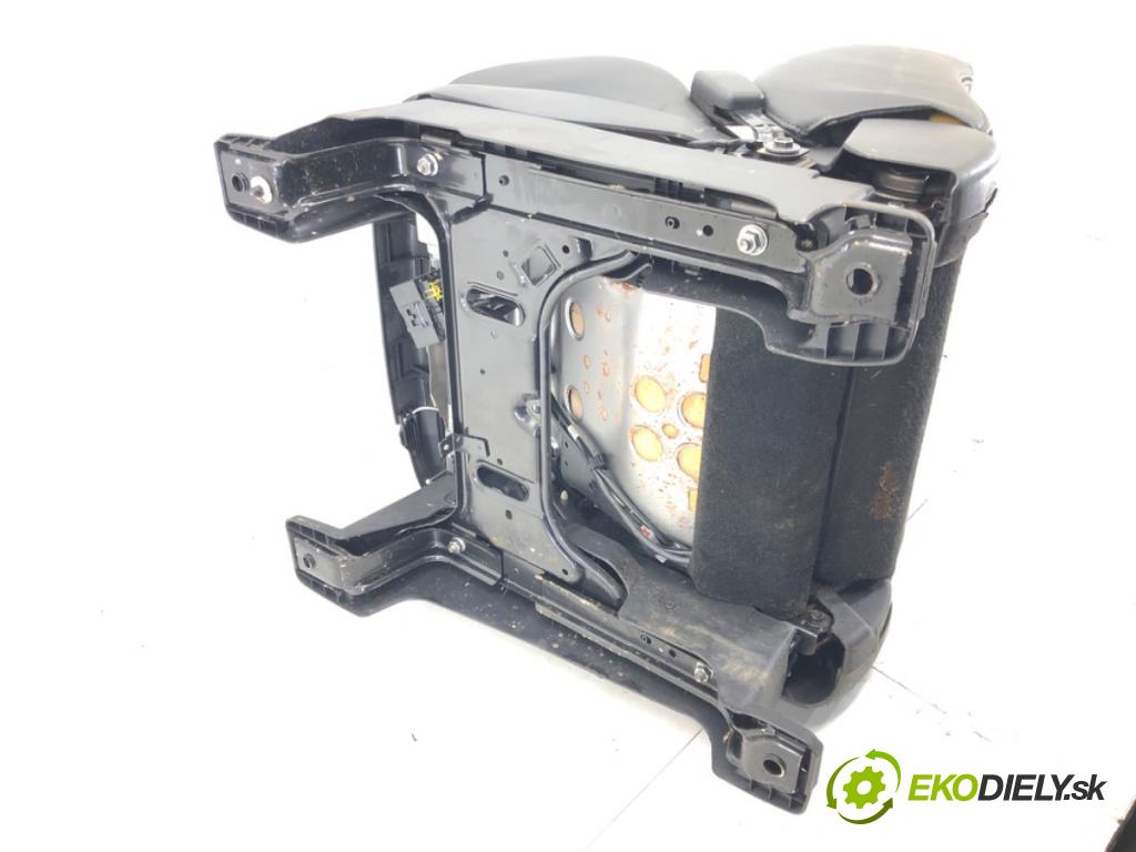 MAZDA CX-9 (TB) 2006 - 2022    3.7 201 kW [273 KM] benzyna 2012 - 2022  Sedadlo pravy  (Sedačky, sedadlá)