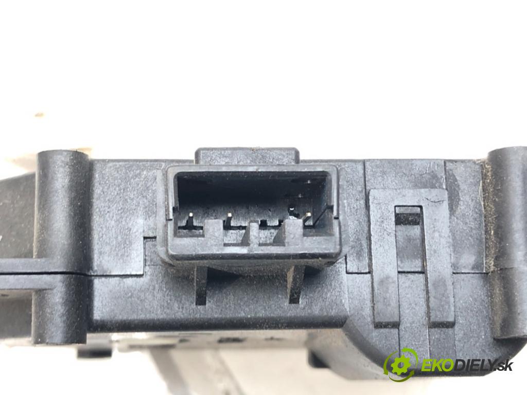 MAZDA CX-9 (TB) 2006 - 2022    3.7 201 kW [273 KM] benzyna 2012 - 2022  Motorček kúrenia 113800-2340 (Motorčeky kúrenia)