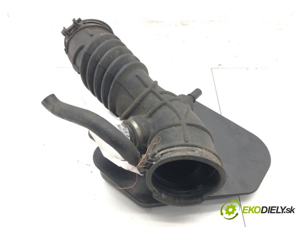 MAZDA CX-9 (TB) 2006 - 2022    3.7 201 kW [273 KM] benzyna 2012 - 2022  Rúra hadice trubka vzduchu 7T4U-9F764-AB (Hadice chlazení vzduchu)