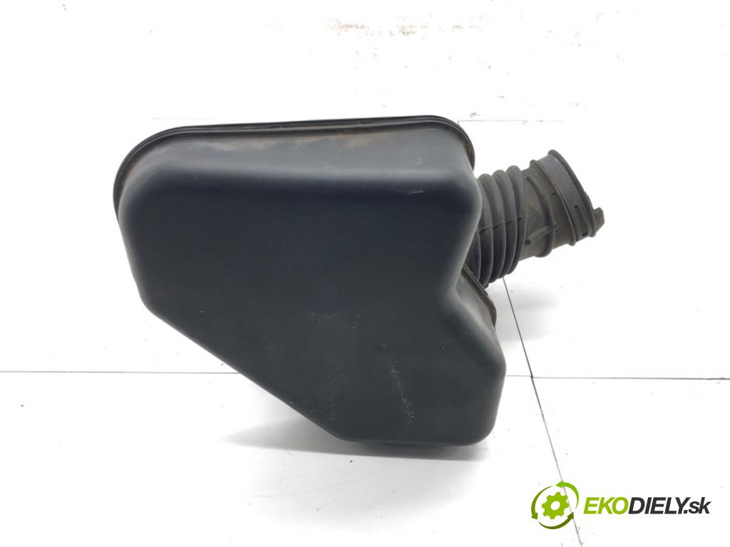 MAZDA CX-9 (TB) 2006 - 2022    3.7 201 kW [273 KM] benzyna 2012 - 2022  Rúra hadice trubka vzduchu 7T4U-9F764-AB (Hadice chlazení vzduchu)