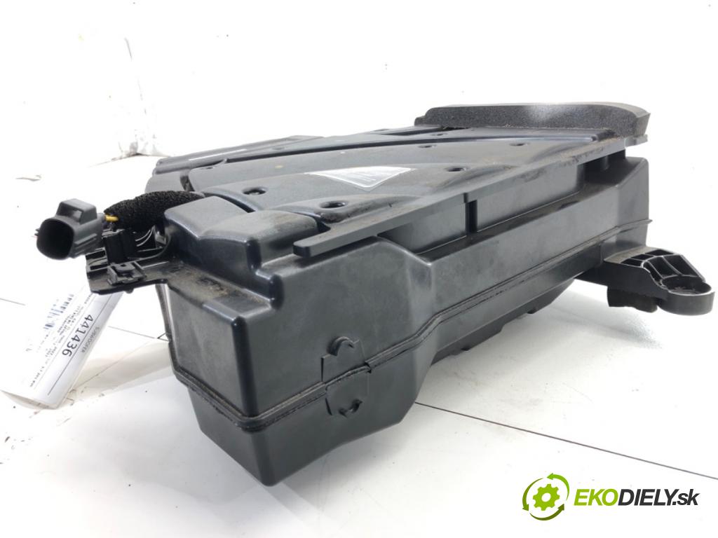 MAZDA CX-9 (TB) 2006 - 2022    3.7 201 kW [273 KM] benzyna 2012 - 2022  subwoofer TD1466960 (Audio zariadenia)