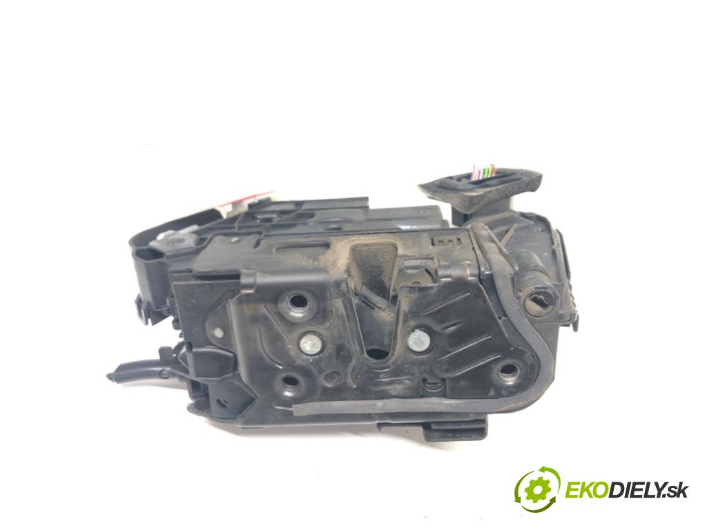 SKODA FABIA III (NJ3) 2014 - 2022    1.0 55 kW [75 KM] benzyna 2014 - 2022  zámok přední část pravý 5TB837016A