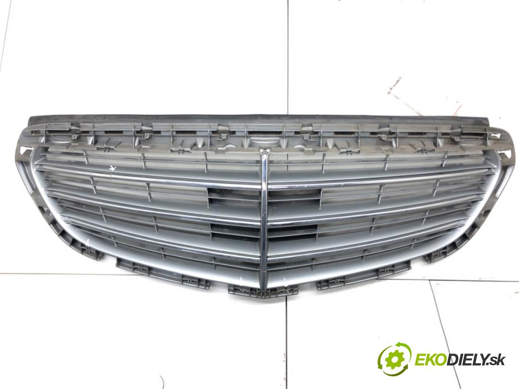 MERCEDES-BENZ KLASA E T-Model (S212) 2009 - 2016    E 200 CDI / BlueTEC (212.205, 212.206) 100 kW [136  mřížka maska A2128801383 (Mřížky (masky) chladičů)