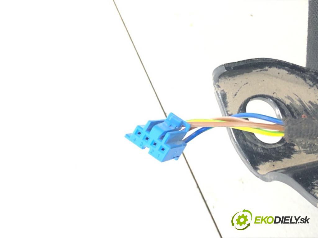 MERCEDES-BENZ KLASA E T-Model (S212) 2009 - 2016    E 200 CDI / BlueTEC (212.205, 212.206) 100 kW [136  Sedadlo zad  (Sedačky, sedadlá)