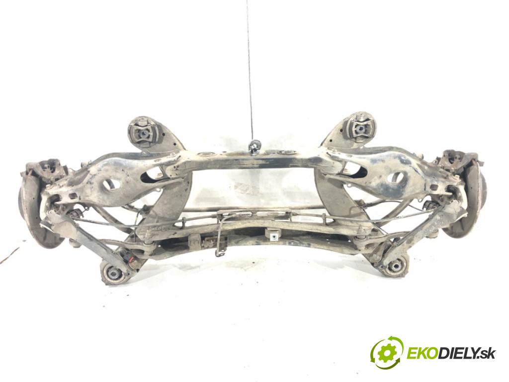 MERCEDES-BENZ KLASA E T-Model (S212) 2009 - 2016    E 200 CDI / BlueTEC (212.205, 212.206) 100 kW [136  zadní část výztuha 