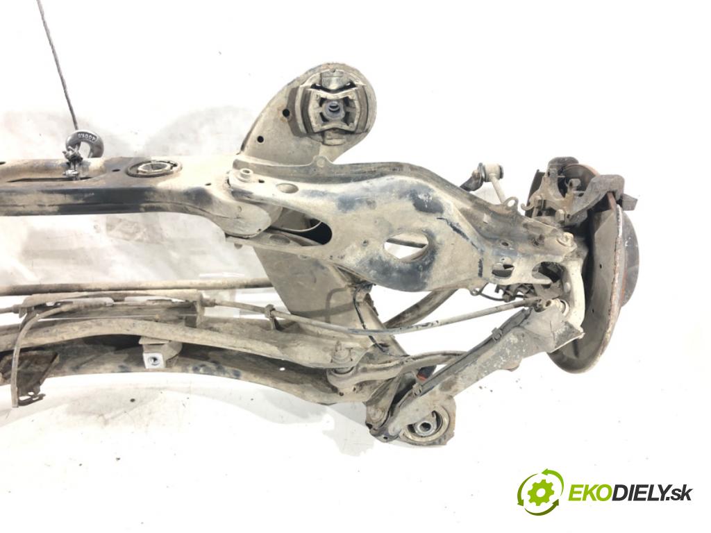 MERCEDES-BENZ KLASA E T-Model (S212) 2009 - 2016    E 200 CDI / BlueTEC (212.205, 212.206) 100 kW [136  zadní část výztuha