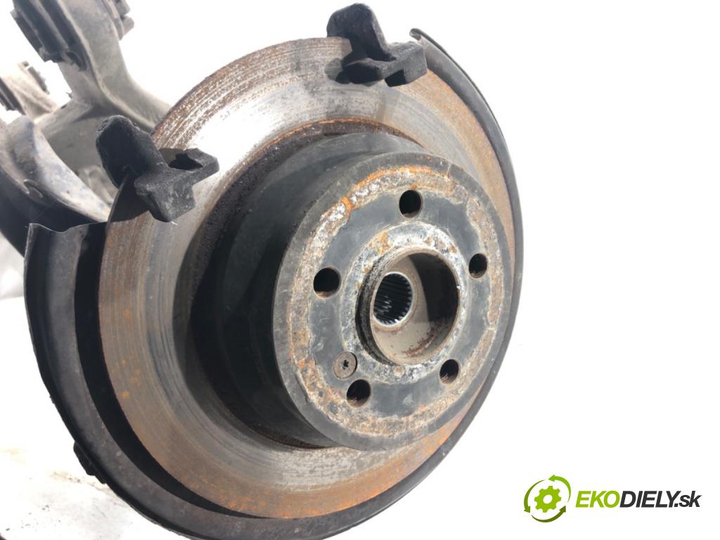 MERCEDES-BENZ KLASA E T-Model (S212) 2009 - 2016    E 200 CDI / BlueTEC (212.205, 212.206) 100 kW [136  zadní část výztuha