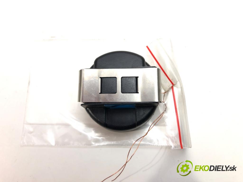 MERCEDES-BENZ KLASA E T-Model (S212) 2009 - 2016 E 200 CDI / BlueTEC (212.205, 212.206) 100 kW [136 Snímač dažďa A2079013700 (Snímače dažďa)