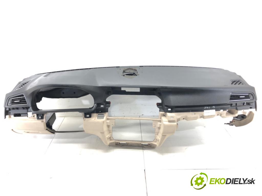 BMW 5 (F10) 2009 - 2016    535 i 225 kW [306 KM] benzyna 2010 - 2016  Palubná doska  (Palubné dosky)