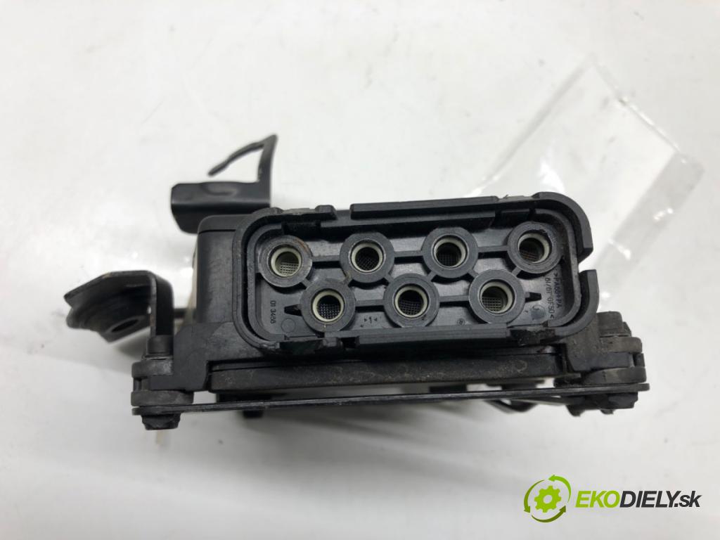 AUDI A3 (8P1) 2003 - 2013    1.9 TDI 77 kW [105 KM] olej napędowy 2003 - 2010  ventil magnetický 6Q0906625