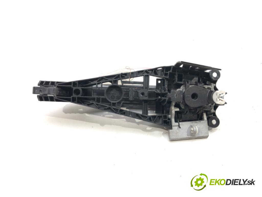 OPEL INSIGNIA A Sports Tourer (G09) 2008 - 2017    2.0 CDTI (35) 118 kW [160 KM] olej napędowy 2008 -  Kľučka predný ľavá strana vonkajšia  (Vonkajšie predné ľavé)