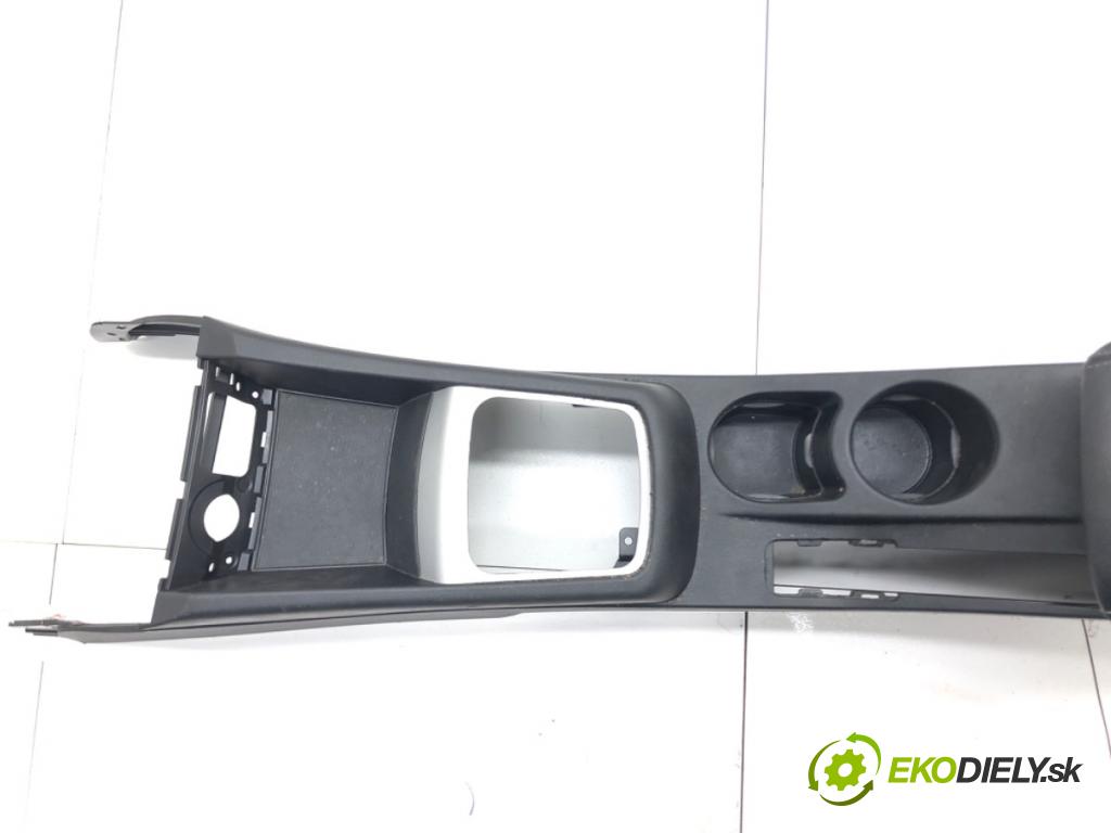 KIA CEED liftback (ED) 2006 - 2012    1.6 90 kW [122 KM] benzyna 2006 - 2012  Tunel stredový  (Stredový tunel / panel)