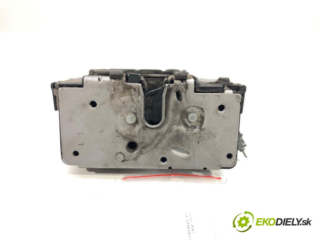 FIAT GRANDE PUNTO (199_) 2005 - 2022    1.4 (199AXB11, 199AXB1A, 199BXB1A, 199AXL1A) 57 kW  zámok zadní část levý 55701965