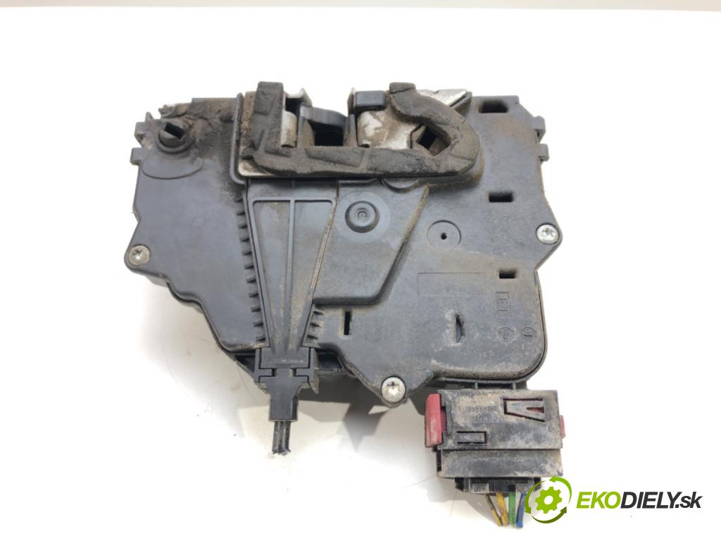 FIAT GRANDE PUNTO (199_) 2005 - 2022    1.4 (199AXB11, 199AXB1A, 199BXB1A, 199AXL1A) 57 kW  zámok zadní část levý 55701965