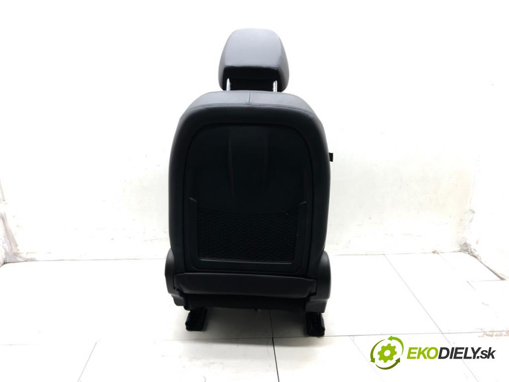 ALFA ROMEO GIULIA (952_) 2015 - 2022    2.0 Super (952ABA25B) 147 kW [200 KM] benzyna 2016  Sedadlo pravy  (Sedačky, sedadlá)