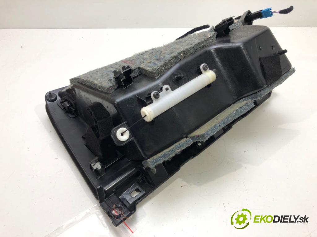 ALFA ROMEO GIULIA (952_) 2015 - 2022    2.0 Super (952ABA25B) 147 kW [200 KM] benzyna 2016 - 2022  Priehradka, kastlík spolujazdca  (Priehradky, kastlíky)