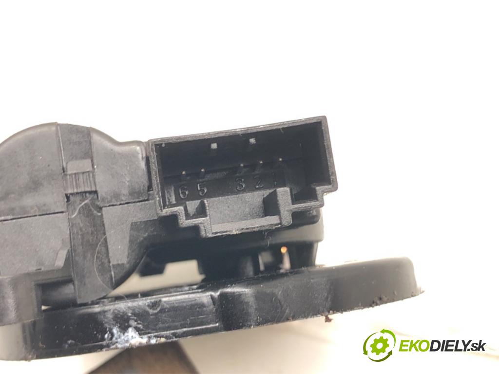 ALFA ROMEO GIULIA (952_) 2015 - 2022    2.0 Super (952ABA25B) 147 kW [200 KM] benzyna 2016  Motorček kúrenia MR113800-4210 (Motorčeky kúrenia)