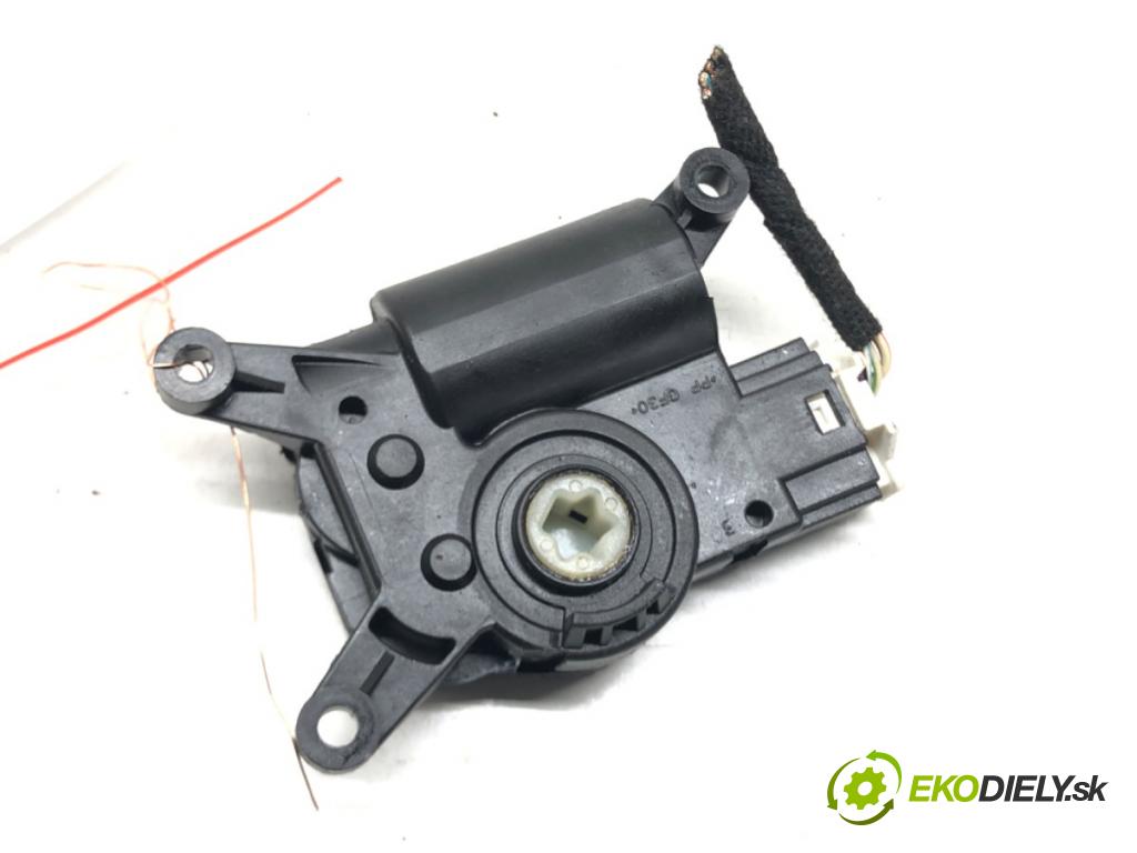 ALFA ROMEO GIULIA (952_) 2015 - 2022    2.0 Super (952ABA25B) 147 kW [200 KM] benzyna 2016  Motorček kúrenia MR113800-4210 (Motorčeky kúrenia)