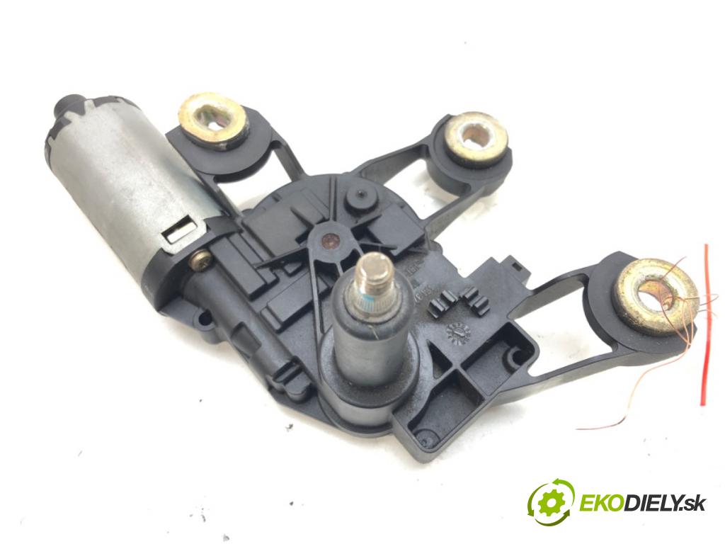 FORD FIESTA V (JH_, JD_) 2001 - 2014    1.4 TDCi 50 kW [68 KM] olej napędowy 2001 - 2008  Motorček stieračov zad 2S61-A17K441-AB (Ostatné)