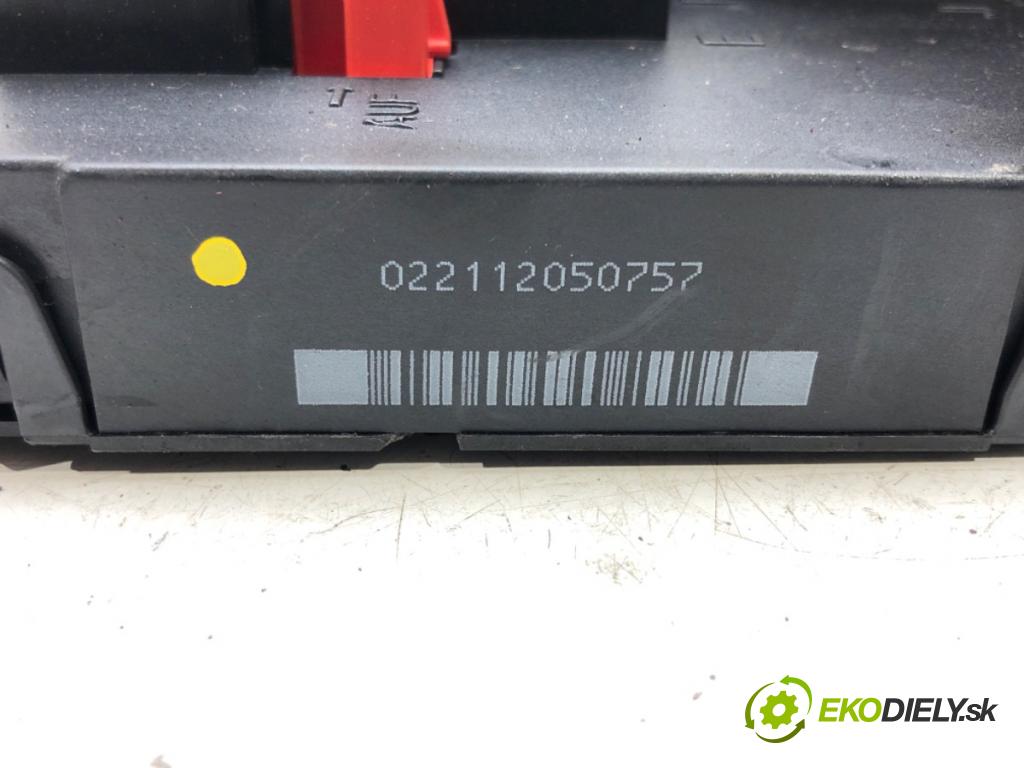 VW PASSAT B6 Variant (3C5) 2005 - 2011    1.9 TDI 77 kW 2005 - 2010  Modul BORDNETZ 3C0937049J (Ostatné)