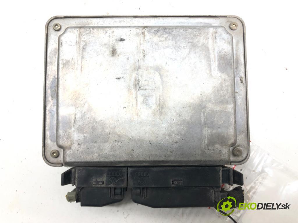 AUDI A3 (8L1) 1996 - 2006    1.9 TDI 66 kW [90 KM] olej napędowy 1996 - 2001  riadiaca jednotka Motor 038906018AH (Riadiace jednotky)
