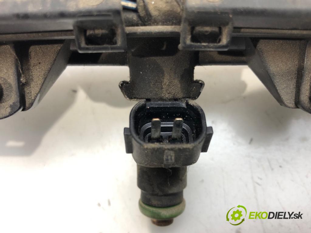 SEAT IBIZA III (6L1) 2002 - 2009    1.2 47 kW [64 KM] benzyna 2002 - 2006  Lišta vstrekovacia Vstrekovacie ventily 03E133320A (Vstrekovacie lišty)