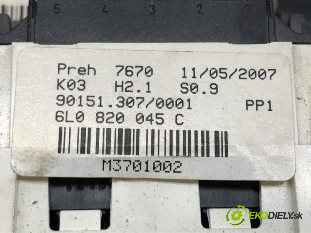 SEAT IBIZA III (6L1) 2002 - 2009    1.2 47 kW [64 KM] benzyna 2002 - 2006  Panel ovládania kúrenia 6L0820045C (Prepínače, spínače, tlačidlá a ovládače kúrenia)
