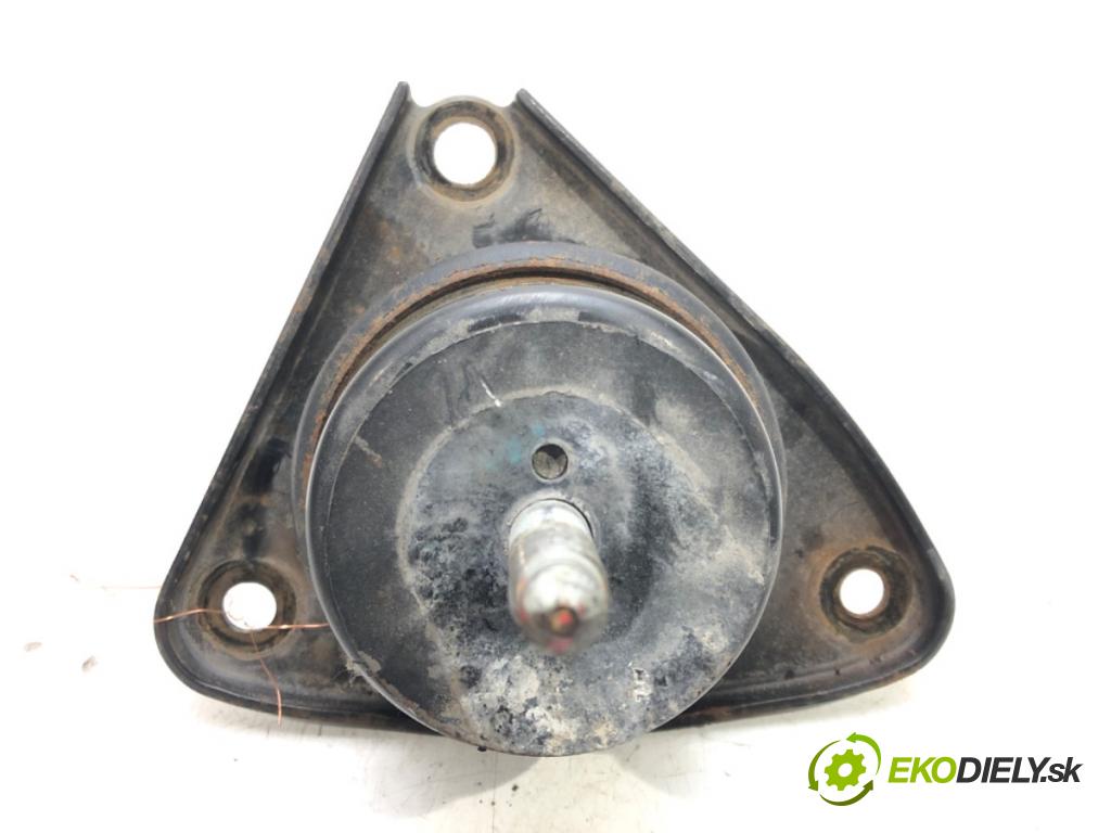 HYUNDAI i30 (FD) 2007 - 2012    1.6 CRDi 94 kW [128 KM] olej napędowy 2010 - 2011  AirBag Motor  (Držiaky motora)