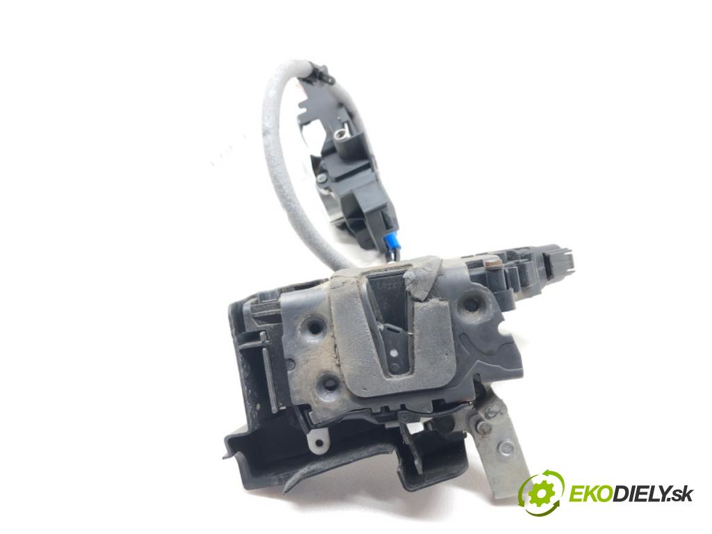 FORD MONDEO IV (BA7) 2007 - 2015    2.0 107 kW [145 KM] benzyna 2007 - 2015  zámok přední část levý 6M2A-R21813-EB