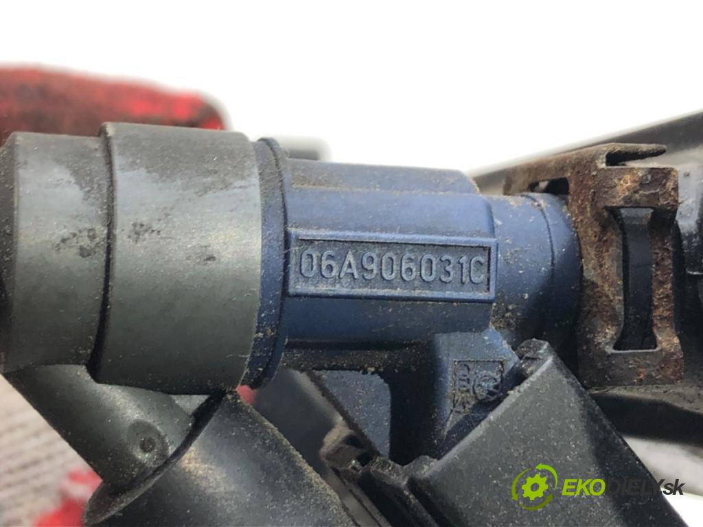 VW BORA I (1J2) 1998 - 2013    2.0 85 kW [115 KM] benzyna 1998 - 2013  Lišta vstrekovacia Vstrekovacie ventily 06A906031C (Vstrekovacie lišty)