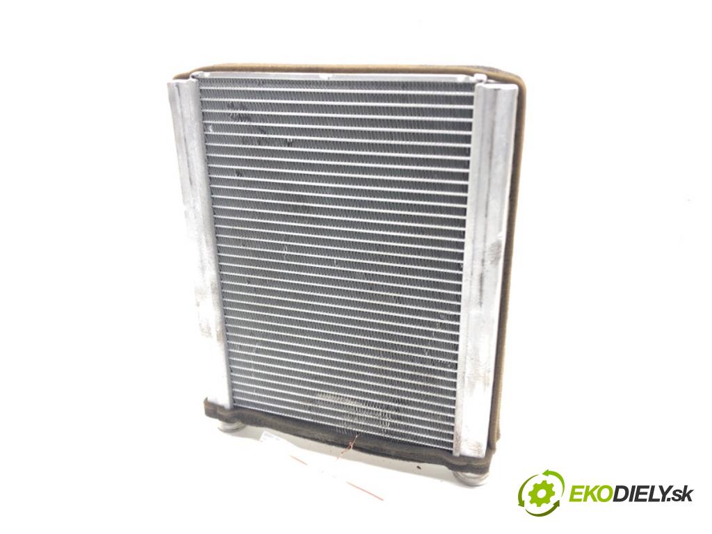 TOYOTA COROLLA (_E12_) 2001 - 2007    1.6 VVT-i (ZZE121_) 81 kW [110 KM] benzyna 2002 -   Výhrevné teleso, radiátor kúrenia  (Radiátory kúrenia)