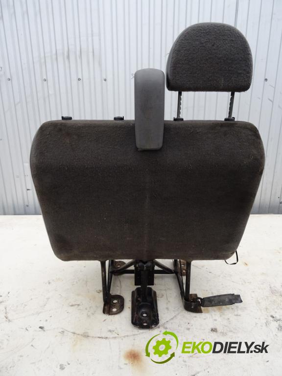 FORD TRANSIT Autobus (FD_ _, FB_ _, FS_ _, FZ_ _, FC_ _) 2000 - 2006    2.0 DI (F_E_, F_F_, F_G_) 63 kW [86 KM] olej napęd  Sedadlo pravy DVOJNÁSOBEK:  (Sedačky, sedadlá)