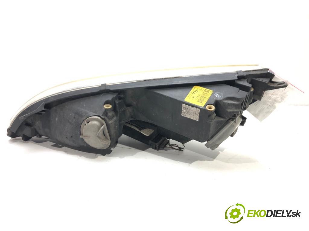 MITSUBISHI COLT VI (Z3_A, Z2_A) 2002 - 2012    1.5 80 kW [109 KM] benzyna 2004 - 2012  světlomet pravý