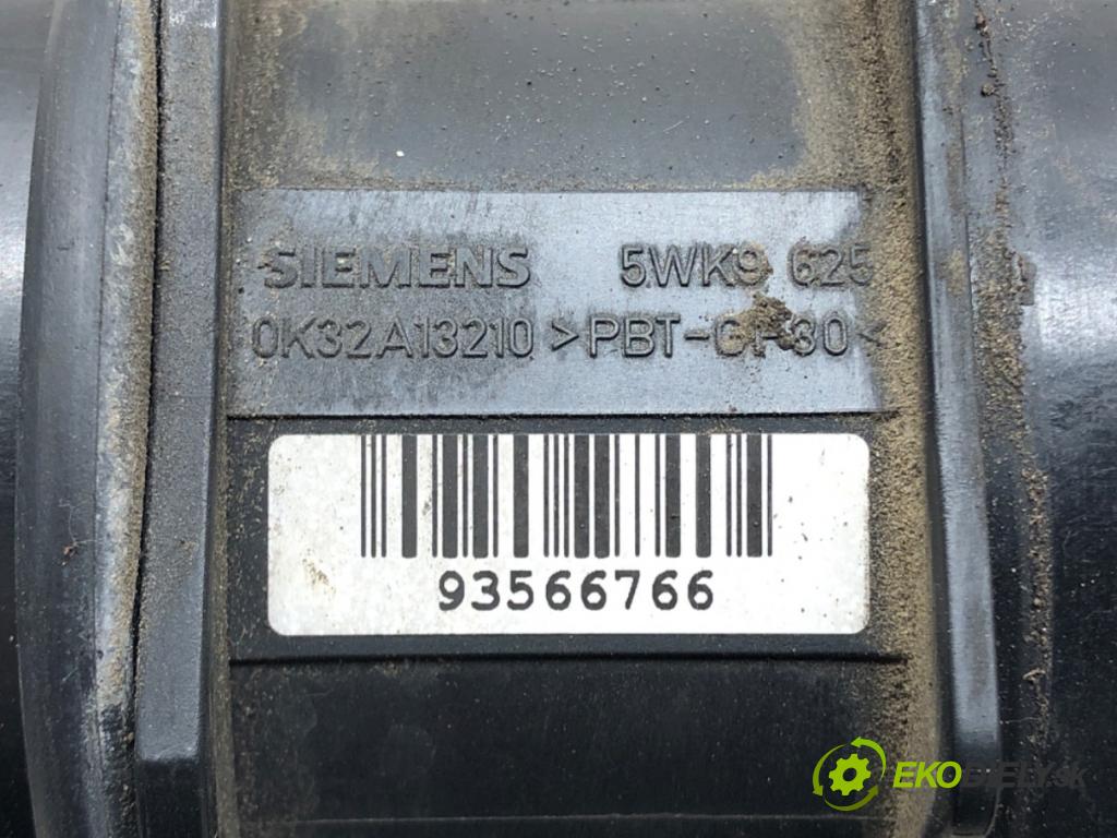 KIA RIO I sedan (DC_) 2000 - 2006    1.3 60 kW [82 KM] benzyna 2002 - 2005  Váha vzduchu 5WK9625 (Váhy vzduchu)