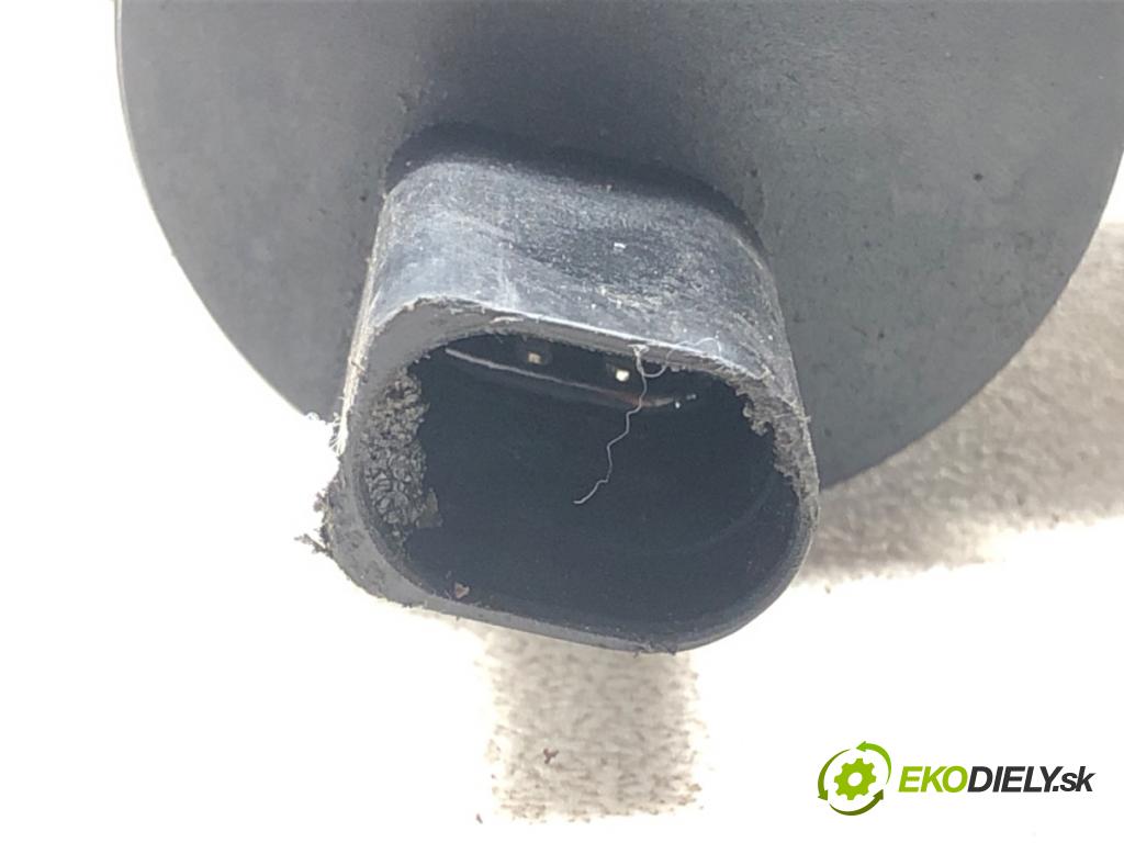 AUDI A6 C7 (4G2, 4GC) 2010 - 2018    3.0 TDI 150 kW [204 KM] olej napędowy 2010 - 2018  pumpa vody  (Vodní pumpy)