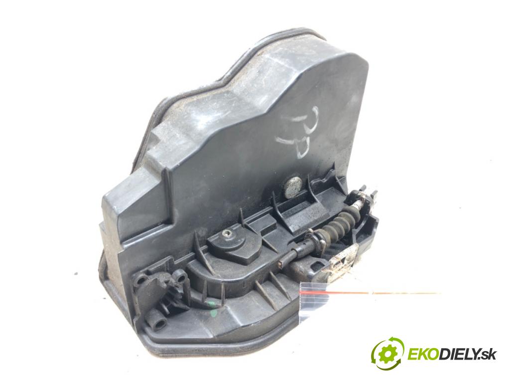 BMW 7 (E65, E66, E67) 2001 - 2009    730 d 160 kW [218 KM] olej napędowy 2002 - 2005  zámok přední část pravý 7036170