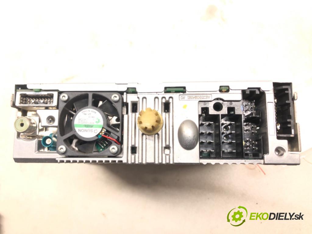 RENAULT GRAND SCÉNIC II (JM0/1_) 2004 - 2009    2.0 99 kW [135 KM] benzyna 2004 - 2009  RADIO 8200796847T (Audio zariadenia)