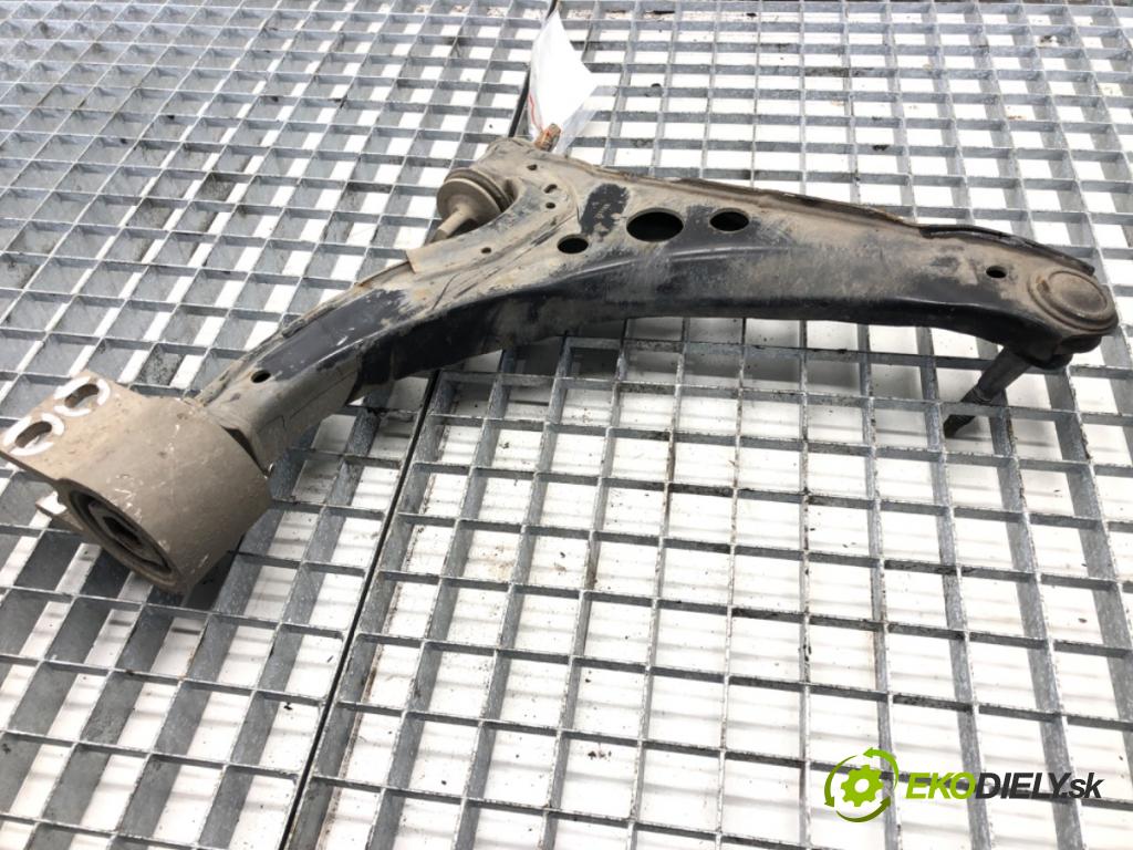 OPEL ASTRA K Kombi 2017 100 kW 1.6 CDTi (35) 1598 Rameno predný ľavy  (Kľučka dverí ostatné)